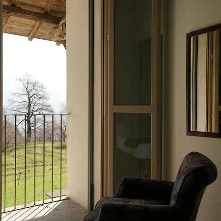 Historic House In Lombardy Prázdninový dům